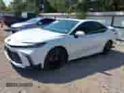 2025 Toyota Camry LE z VIN 4T1DAACK5SU166605, wystawiony jako IAAI lot #43171840 z przebiegiem 6 931 mil mil oraz . Historia ofert i sprzedaży dostępna na DreamBid. Obrazek 18.