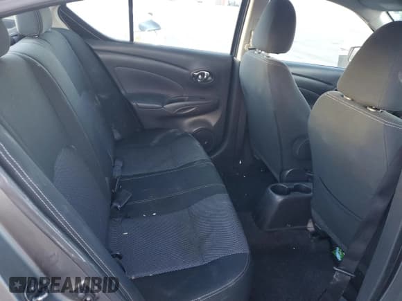 ✅ 2018 Nissan Versa S • VIN: 3N1CN7AP0JL809525 • Lot: 86573054. Wystawiony na Copart z przebiegiem 66 928 mil. Bezpłatny archiwum sprzedaży aukcyjnych z USA i szczegółowy raport historii pojazdu na DreamBid. Zdjęcie 10.