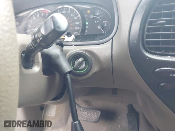 ✅ 2006 Toyota Sequoia SR5 • VIN: 5TDBT44A56S269112 • Lot: 43444541. Listed on IAAI with 287,304 mi. Free auction sales archive from the USA and detailed vehicle history report at DreamBid. Image 11.