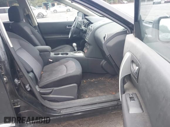 ✅ 2011 Nissan Rogue S • VIN: JN8AS5MV6BW690066 • Lot: 43564016. Listed on IAAI with 147,405 mi. Free auction sales archive from the USA and detailed vehicle history report at DreamBid. Image 5.