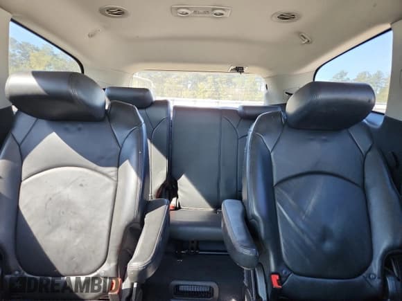 ✅ 2012 Chevrolet Traverse 2LT • VIN: 1GNKRJED9CJ290373 • Lot: 87024035. Wystawiony na Copart z przebiegiem 195 838 mil. Bezpłatny archiwum sprzedaży aukcyjnych z USA i szczegółowy raport historii pojazdu na DreamBid. Zdjęcie 10.