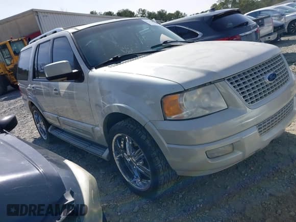 ✅ 2006 Ford Expedition Limited • VIN: 1FMFU19596LA41183 • Lot: 41741089. Listed on IAAI with 228,653 mi. Free auction sales archive from the USA and detailed vehicle history report at DreamBid. Image 1.
