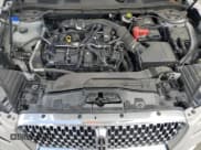 ✅ 2022 Lincoln Corsair Reserve • VIN: 5LMCJ2C90NUL02770 • Lot: 63760075. Wystawiony na Copart z przebiegiem 23 753 mil. Bezpłatny archiwum sprzedaży aukcyjnych z USA i szczegółowy raport historii pojazdu na DreamBid. Zdjęcie 11.