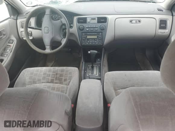 2001 Honda Accord EX с VIN 1HGCG56621A117576, выставлен на аукционе Copart как лот 59602775 с пробегом Не указан миль и Списание • Salvage title. История ставок и продаж доступна на DreamBid. Изображение 8.