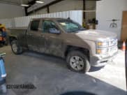 ✅ 2015 Chevrolet Silverado 1500 • VIN: 1GCVKREC9FZ150314 • Лот: 50610355. Опубликован ранее на Copart с пробегом 231 412 миль. Бесплатный доступ к архиву аукционных продаж из США и подробный отчёт об истории автомобиля на DreamBid. Изображение 4.