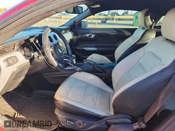 ✅ 2016 Ford Mustang GT Premium • VIN: 1FA6P8CF6G5261138 • Lot: 89555415. Listed on Copart with 92,883 mi. Free auction sales archive from the USA and detailed vehicle history report at DreamBid. Image 7.