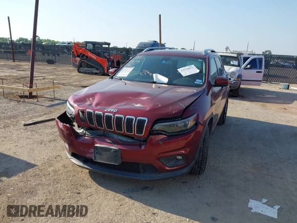 ✅ 2020 Jeep Cherokee Latitude Plus • VIN: 1C4PJLLB8LD631912 • Lot: 42938052. Listed on IAAI with 158,109 mi. Free auction sales archive from the USA and detailed vehicle history report at DreamBid. Image 2.