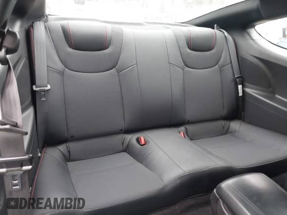 2015 Hyundai Genesis Coupe Ultimate с VIN KMHHU6KJ4FU124995, выставлен на аукционе IAAI как лот 43566907 с пробегом 42 772 миль миль и . История ставок и продаж доступна на DreamBid. Изображение 8.