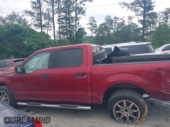 ✅ 2016 Ford F-150 XLT • VIN: 1FTEW1C8XGFA87702 • Lot: 42253087. Listed on IAAI with 198,668 mi. Free auction sales archive from the USA and detailed vehicle history report at DreamBid. Image 14.