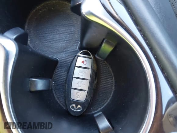 ✅ 2014 Infiniti Q50 Hybrid Premium • VIN: JN1AV7AR3EM703302 • Lot: 43308317. Wystawiony na IAAI z przebiegiem 142 923 mil. Bezpłatny archiwum sprzedaży aukcyjnych z USA i szczegółowy raport historii pojazdu na DreamBid. Zdjęcie 11.