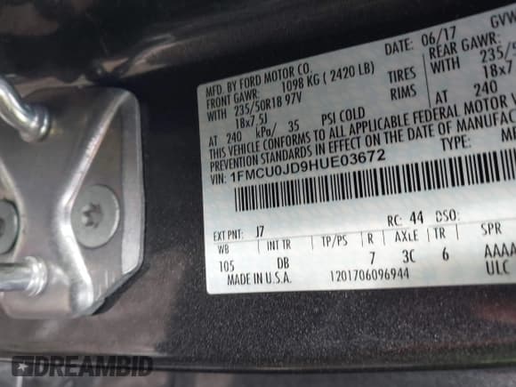 ✅ 2017 Ford Escape Titanium • VIN: 1FMCU0JD9HUE03672 • Lot: 42411549. Wystawiony na IAAI z przebiegiem 89 846 mil. Bezpłatny archiwum sprzedaży aukcyjnych z USA i szczegółowy raport historii pojazdu na DreamBid. Zdjęcie 9.