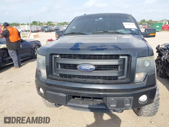 ✅ 2014 Ford F-150 XL • VIN: 1FTFW1ET8EKD25038 • Lot: 42295170. Listed on IAAI with 186,045 mi. Free auction sales archive from the USA and detailed vehicle history report at DreamBid. Image 11.