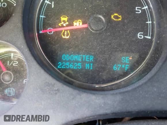 2013 GMC Sierra 1500 with VIN 1GTR1WE04DZ305597, listed as a IAAI auction lot 43610833 with 225,625 mi miles and . Bid and sale history available at DreamBid. Image 15.