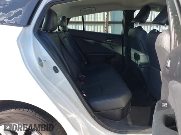 ✅ 2017 Toyota Prius Four • VIN: JTDKARFU5H3046552 • Lot: 43668329. Listed on IAAI with 120,098 mi. Free auction sales archive from the USA and detailed vehicle history report at DreamBid. Image 8.