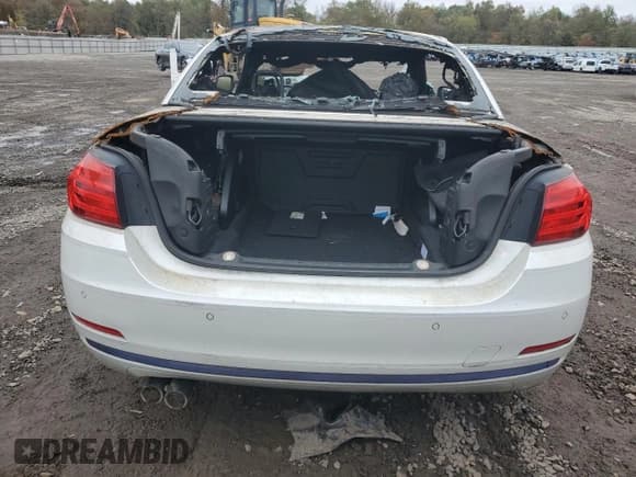 ✅ 2015 BMW 4 Series 428i xDrive • VIN: WBA3V9C54FP798705 • Lot: 86497275. Wystawiony na Copart z przebiegiem Nie podano. Bezpłatny archiwum sprzedaży aukcyjnych z USA i szczegółowy raport historii pojazdu na DreamBid. Zdjęcie 6.