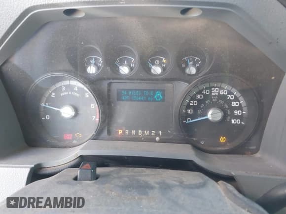 ✅ 2012 Ford F-250 XL • VIN: 1FTBF2A60CEB13251 • Lot: 41079594. Wystawiony na IAAI z przebiegiem 156 441 mil. Bezpłatny archiwum sprzedaży aukcyjnych z USA i szczegółowy raport historii pojazdu na DreamBid. Zdjęcie 7.