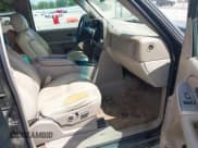 ✅ 2004 Chevrolet Suburban Z71 • VIN: 3GNFK16Z74G158523 • Лот: 42495502. Опубликован ранее на IAAI с пробегом 303 931 миль. Бесплатный доступ к архиву аукционных продаж из США и подробный отчёт об истории автомобиля на DreamBid. Изображение 5.