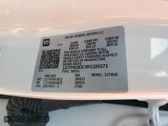 ✅ 2024 GMC Canyon 4WD AT4 • VIN: 1GTP6DEK3R1320371 • Lot: 71490845. Listed on Copart with 8,412 mi. Free auction sales archive from the USA and detailed vehicle history report at DreamBid. Image 12.