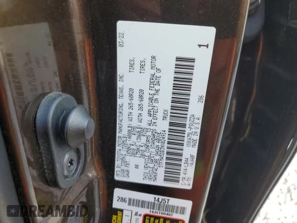 ✅ 2022 Toyota Tundra 1794 Edition • VIN: 5TFMA5DB3NX024914 • Lot: 80609715. Listed on Copart with 61,860 mi. Free auction sales archive from the USA and detailed vehicle history report at DreamBid. Image 12.