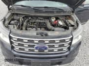 ✅ 2017 Ford Explorer XLT • VIN: 1FM5K8DH1HGA85833 • Lot: 56557085. Wystawiony na Copart z przebiegiem 243 806 mil. Bezpłatny archiwum sprzedaży aukcyjnych z USA i szczegółowy raport historii pojazdu na DreamBid. Zdjęcie 12.