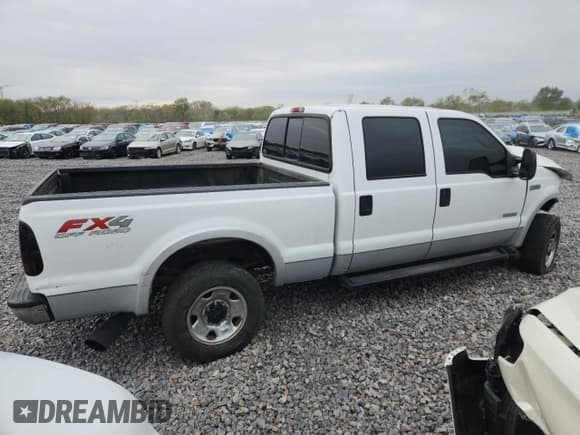 ✅ 2006 Ford F-250 XL • VIN: 1FTSW21P46EA59062 • Lot: 83824585. Listed on Copart with Not provided. Free auction sales archive from the USA and detailed vehicle history report at DreamBid. Image 3.