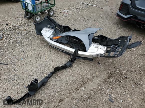 ✅ 2018 Honda Civic Type R Touring • VIN: SHHFK8G77JU201966 • Lot: 62874295. Wystawiony na Copart z przebiegiem 63 855 mil. Bezpłatny archiwum sprzedaży aukcyjnych z USA i szczegółowy raport historii pojazdu na DreamBid. Zdjęcie 12.