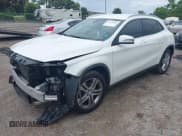 ✅ 2020 Mercedes-Benz GLA 250 • VIN: WDCTG4GB2LJ686994 • Лот: 42629866. Опубликован ранее на IAAI с пробегом 60 129 миль. Бесплатный доступ к архиву аукционных продаж из США и подробный отчёт об истории автомобиля на DreamBid. Изображение 2.