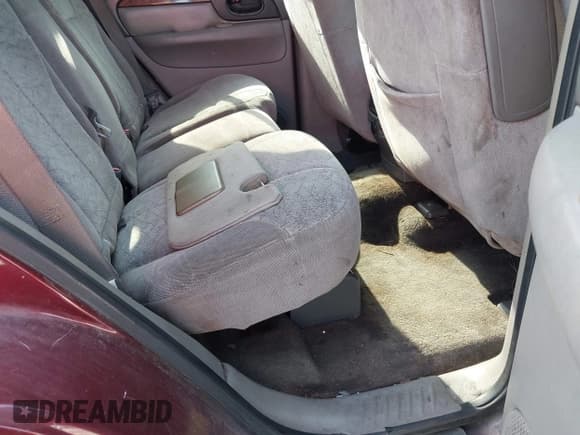 ✅ 2004 Isuzu Ascender S • VIN: 4NUDS13S042103092 • Лот: 42413390. Опубликован ранее на IAAI с пробегом 245 672 миль. Бесплатный доступ к архиву аукционных продаж из США и подробный отчёт об истории автомобиля на DreamBid. Изображение 8.