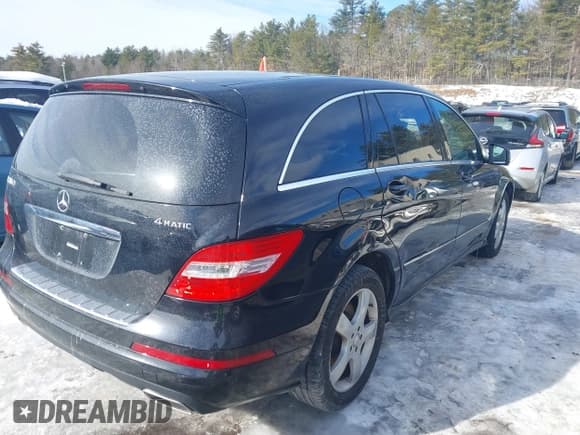 ✅ 2011 Mercedes-Benz R 350 • VIN: 4JGCB6FE0BA115851 • Lot: 41539182. Listed on IAAI with 108,517 mi. Free auction sales archive from the USA and detailed vehicle history report at DreamBid. Image 4.