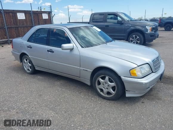 ✅ 1999 Mercedes-Benz C 230/260/280/320 • VIN: WDBHA29G1XA781478 • Lot: 42051212. Listed on IAAI with Not provided. Free auction sales archive from the USA and detailed vehicle history report at DreamBid. Image 1.