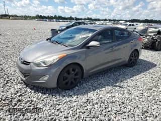 ✅ 2013 Hyundai Elantra GLS • VIN: 5NPDH4AE3DH286544 • Lot: 81835225. Wystawiony na Copart z przebiegiem 132 886 mil mil. Skorzystaj z bezpłatnego archiwum sprzedaży aukcyjnych z USA i zobacz szczegółowy raport historii pojazdu na DreamBid. Zdjęcie 1.