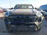 ✅ 2024 Toyota Tacoma TRD Sport Hybrid • VIN: 3TYLC5LN9RT002482 • Лот: 42085956. Опубликован ранее на IAAI с пробегом 10 988 миль. Бесплатный доступ к архиву аукционных продаж из США и подробный отчёт об истории автомобиля на DreamBid. Изображение 12.