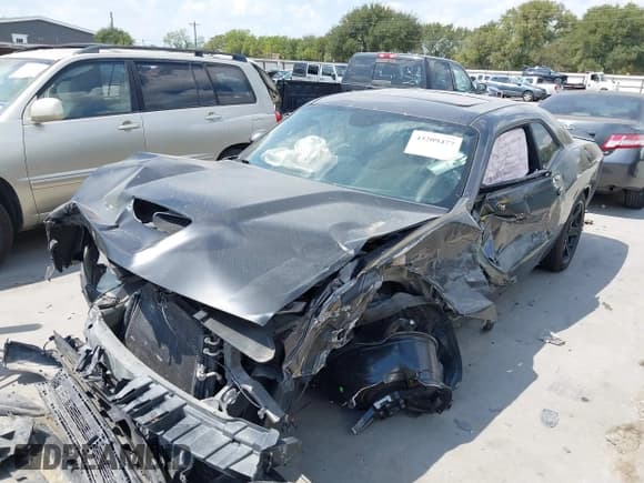 ✅ 2017 Dodge Challenger R/T • VIN: 2C3CDZBTXHH542859 • Lot: 43209477. Listed on IAAI with 66,771 mi. Free auction sales archive from the USA and detailed vehicle history report at DreamBid. Image 22.