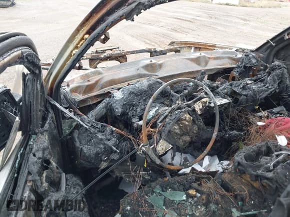 ✅ 2019 Chevrolet Silverado 1500 LT • VIN: 2GCVKPEC1K1169432 • Lot: 43174619. Wystawiony na IAAI z przebiegiem 99 402 mil. Bezpłatny archiwum sprzedaży aukcyjnych z USA i szczegółowy raport historii pojazdu na DreamBid. Zdjęcie 7.