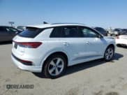 ✅ 2024 Audi Q4 e-tron Premium Plus • VIN: WA1LUBFZ5RP078632 • Лот: 59516725. Опубликован ранее на Copart с пробегом 5 019 миль. Бесплатный доступ к архиву аукционных продаж из США и подробный отчёт об истории автомобиля на DreamBid. Изображение 3.