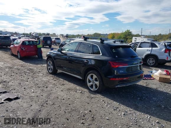 ✅ 2021 Audi Q5 Premium Plus • VIN: WA1BAAFY1M2008282 • Лот: 43457197. Опубликован ранее на IAAI с пробегом 79 590 миль. Бесплатный доступ к архиву аукционных продаж из США и подробный отчёт об истории автомобиля на DreamBid. Изображение 3.