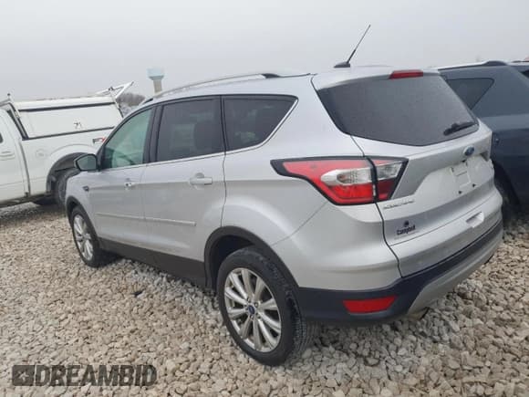 ✅ 2017 Ford Escape Titanium • VIN: 1FMCU0JD1HUD26747 • Lot: 91191585. Wystawiony na Copart z przebiegiem 121 878 mil. Bezpłatny archiwum sprzedaży aukcyjnych z USA i szczegółowy raport historii pojazdu na DreamBid. Zdjęcie 2.
