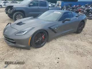 2015 Chevrolet Corvette Z51 3LT с VIN 1G1YM2D7XF5123156, выставлен на аукционе Copart как лот 65689825 с пробегом Не указан миль и Списание • Salvage title. История ставок и продаж доступна на DreamBid. Изображение 1.