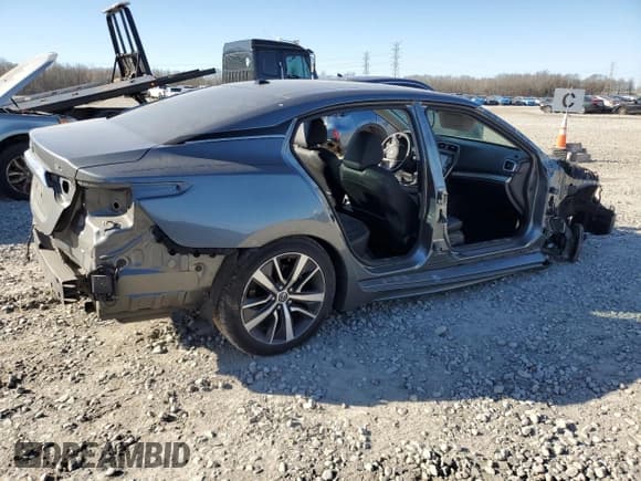 ✅ 2020 Nissan Maxima SL • VIN: 1N4AA6DV2LC367260 • Lot: 47050235. Listed on Copart with 60,390 mi. Free auction sales archive from the USA and detailed vehicle history report at DreamBid. Image 3.