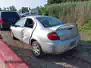 2004 Dodge Neon SXT z VIN 1B3ES56C94D630937, wystawiony jako IAAI lot #42802887 z przebiegiem 146 274 mil mil oraz . Historia ofert i sprzedaży dostępna na DreamBid. Obrazek 3.