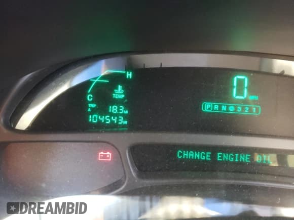 ✅ 2001 Cadillac DeVille • VIN: 1G6KD54Y61U241472 • Lot: 69449404. Listed on Copart with 104,543 mi. Free auction sales archive from the USA and detailed vehicle history report at DreamBid. Image 9.