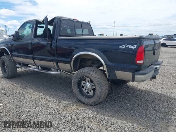 ✅ 2002 Ford F-250 XL • VIN: 1FTNW21F22EB00318 • Lot: 42603707. Wystawiony na IAAI z przebiegiem 145 383 mil. Bezpłatny archiwum sprzedaży aukcyjnych z USA i szczegółowy raport historii pojazdu na DreamBid. Zdjęcie 3.
