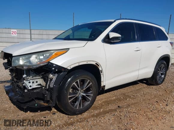 ✅ 2016 Toyota Highlander XLE • VIN: 5TDKKRFH8GS157836 • Лот: 43655479. Опубликован ранее на IAAI с пробегом 148 381 миль. Бесплатный доступ к архиву аукционных продаж из США и подробный отчёт об истории автомобиля на DreamBid. Изображение 2.