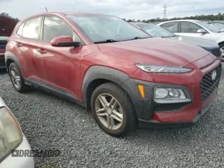 ✅ 2019 Hyundai Kona SE • VIN: KM8K12AAXKU218317 • Лот: 74014964. Опубликован ранее на Copart с пробегом Не указан. Бесплатный доступ к архиву аукционных продаж из США и подробный отчёт об истории автомобиля на DreamBid. Изображение 4.