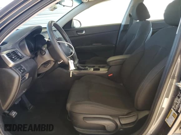 ✅ 2020 Kia Optima LX • VIN: 5XXGT4L39LG384382 • Lot: 69136744. Listed on Copart with 92,882 mi. Free auction sales archive from the USA and detailed vehicle history report at DreamBid. Image 7.