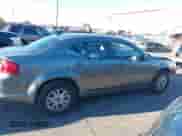 2012 Dodge Avenger SE z VIN 1C3CDZABXCN150957, wystawiony jako IAAI lot #43386880 z przebiegiem 182 198 mil mil oraz . Historia ofert i sprzedaży dostępna na DreamBid. Obrazek 14.