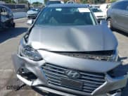 ✅ 2022 Hyundai Accent Limited • VIN: 3KPC34A65NE157519 • Lot: 43359114. Wystawiony na IAAI z przebiegiem 47 046 mil. Bezpłatny archiwum sprzedaży aukcyjnych z USA i szczegółowy raport historii pojazdu na DreamBid. Zdjęcie 12.