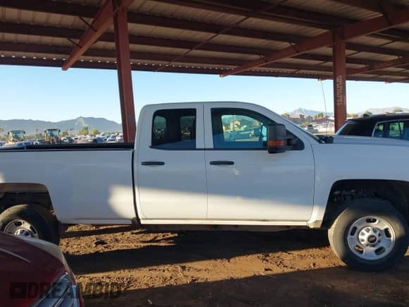 2017 Chevrolet Silverado 2500HD Work Truck with VIN 1GC2CUEG6HZ339396, listed as a IAAI auction lot 43538817 with 90,027 mi miles and . Bid and sale history available at DreamBid. Image 13.