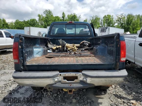 ✅ 1999 Ford F-250 XL • VIN: 1FTNF21FXXEB26561 • Lot: 54303275. Listed on Copart with 219,108 mi. Free auction sales archive from the USA and detailed vehicle history report at DreamBid. Image 6.
