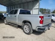 ✅ 2020 Chevrolet Silverado 1500 Custom • VIN: 1GCRWBEF7LZ287335 • Lot: 46807775. Wystawiony na Copart z przebiegiem 71 351 mil. Bezpłatny archiwum sprzedaży aukcyjnych z USA i szczegółowy raport historii pojazdu na DreamBid. Zdjęcie 2.
